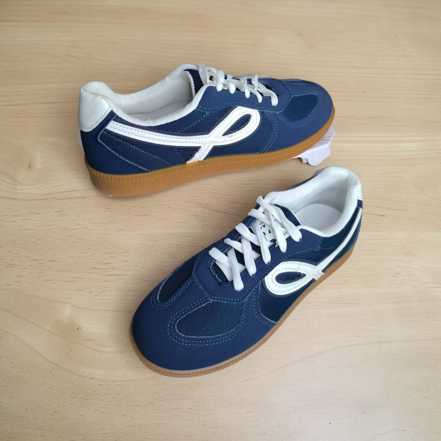 ladies sneakers single sole  (navy blue/white)