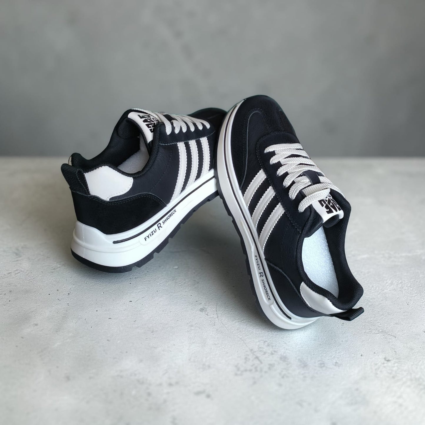 Fyizu (Beige/Blacks)
