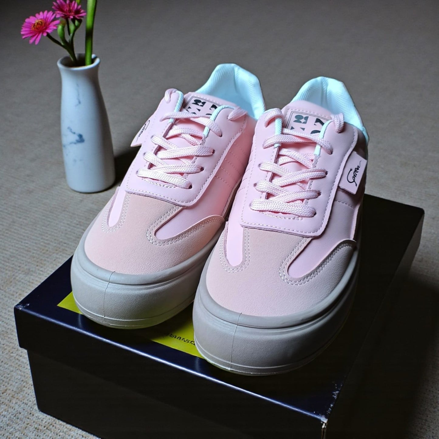 ladies sneakers double sole (Pink, White)